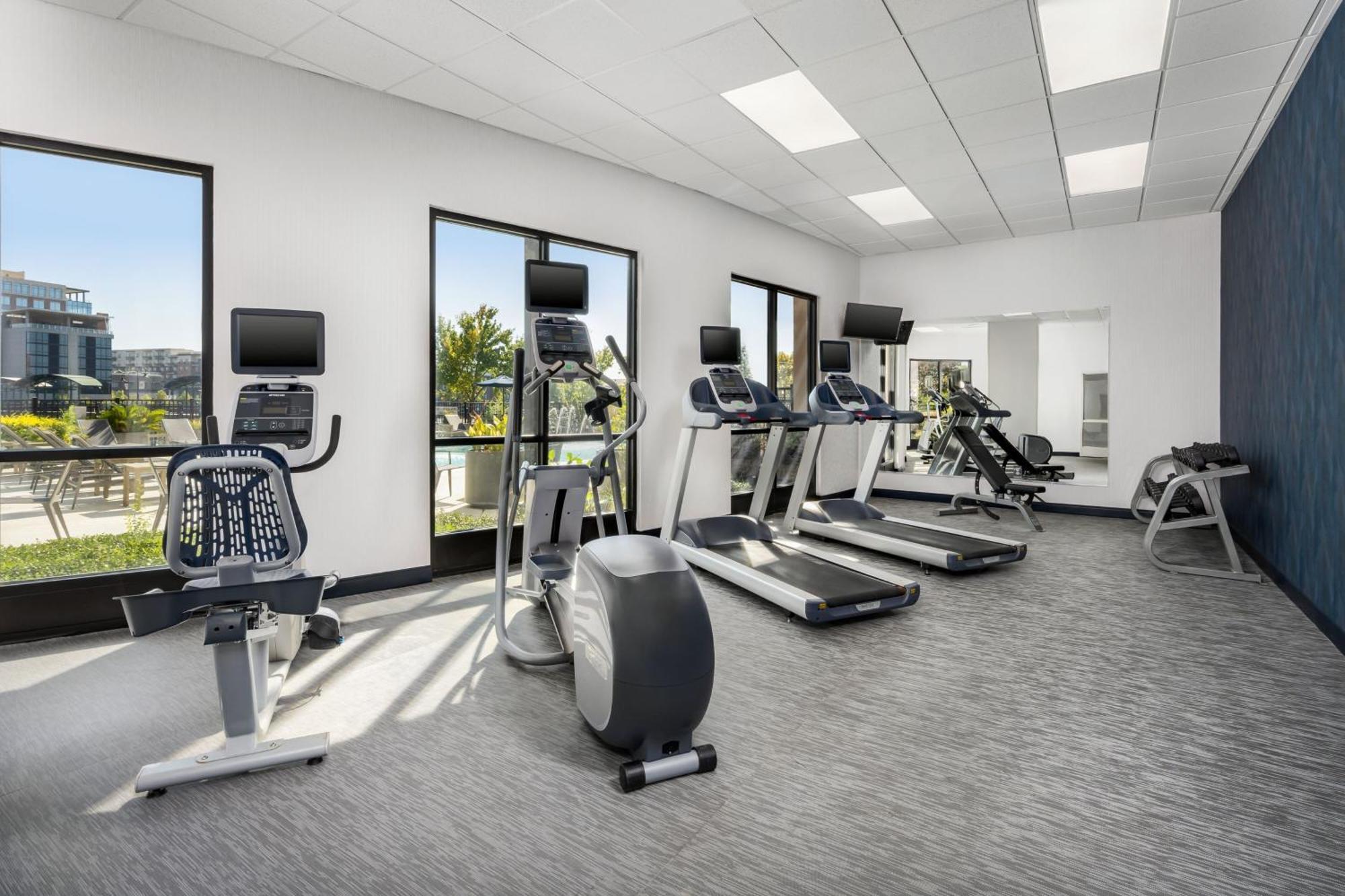 Courtyard By Marriott Columbus Phenix City Εξωτερικό φωτογραφία